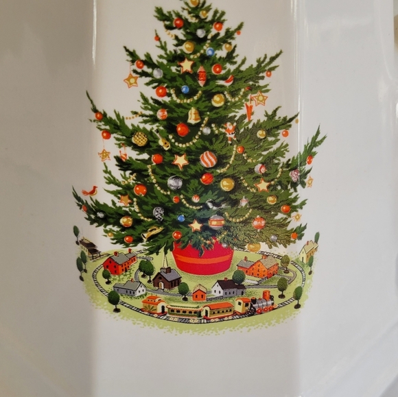 Christmas Heritage Tea/Coffee Set - Picture 7 of 8